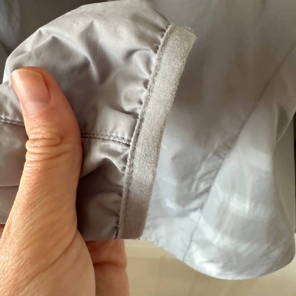 Nike full zip gray line windbreak XS jacket - Picture 4 of 9